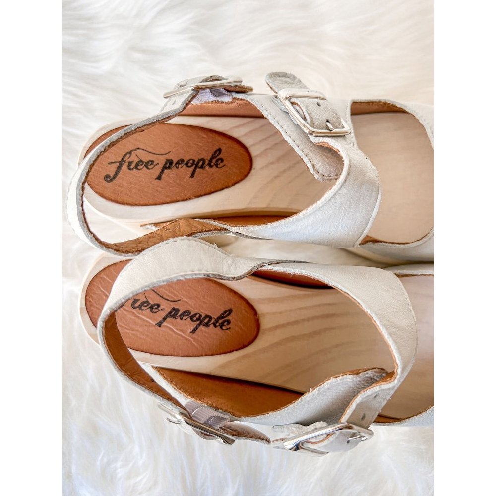 NEW Free People Belem's Clogs in White - Picture 7 of 8